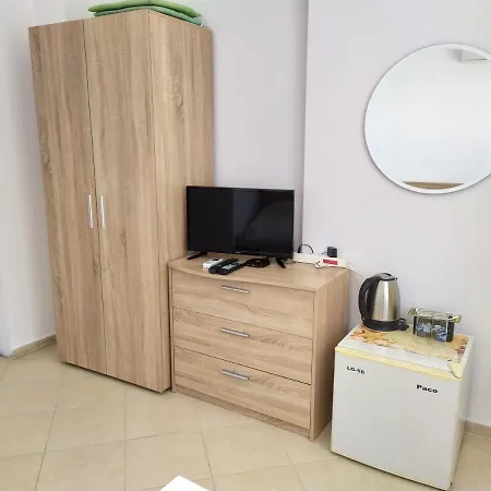 Vesela Guest house 3*